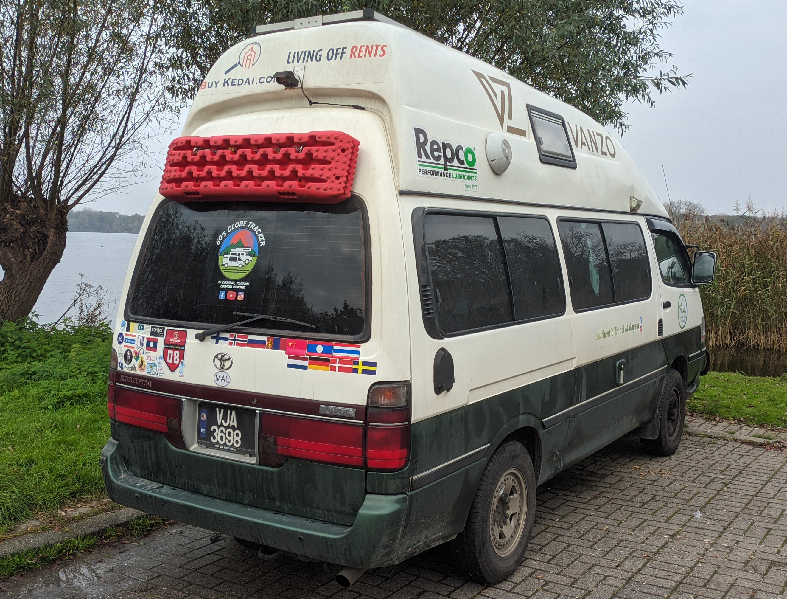 VJA 3698